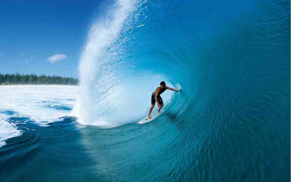 Où est né le surf ?